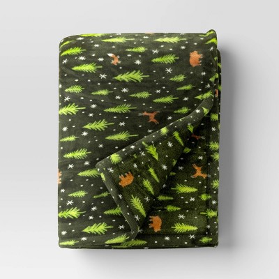 Brandclub - Christmas Tree Printed Plush Throw Blanket Green - Wondershop™