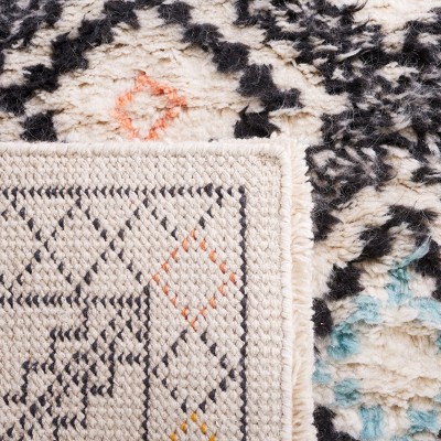 Hand-Knotted Gray Wool Shag Area Rug - 5' x 8'