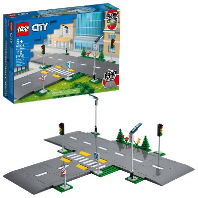 LEGO City Road Plates Building Set with Traffic Lights 60304