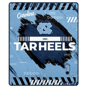 NCAA North Carolina Tar Heels Game Tech Ultra Cozy Throw Blanket - 1 of 2