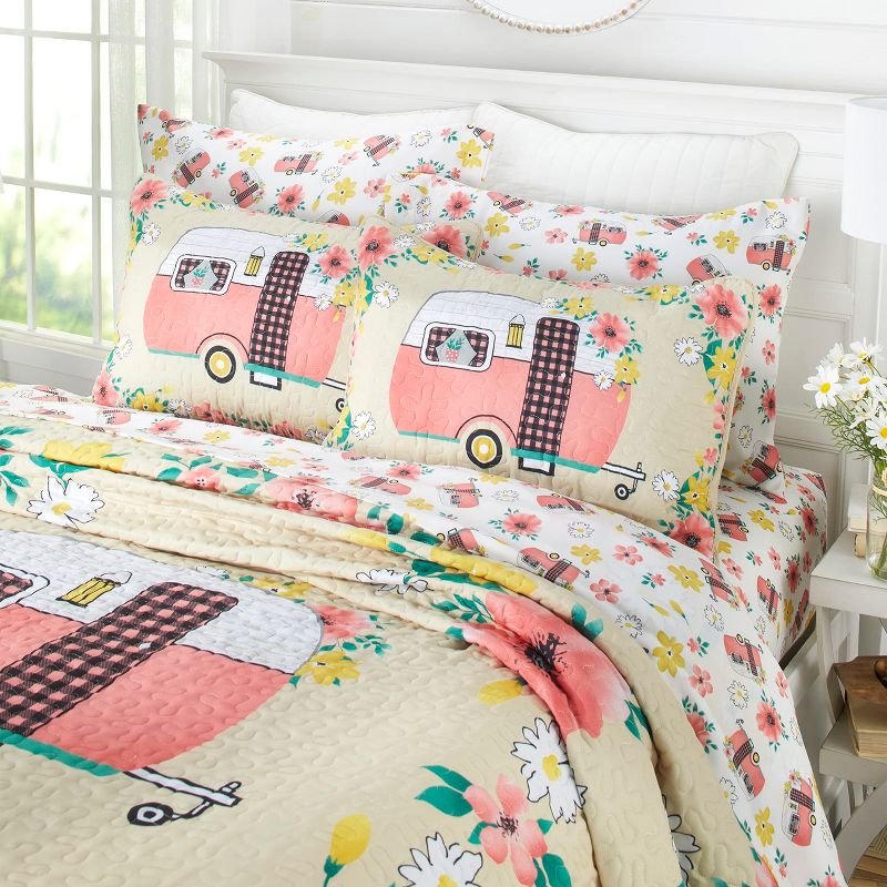 The Lakeside Collection Floral Camper Bedding Ensemble, 4 of 5