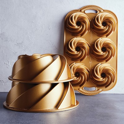 Nordic Ware Heritage Bundt Pan - Thumbnail 2