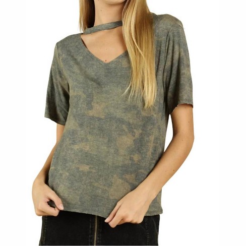 Women's Camo Choker Tee - Honey Punch - image 1 of 3