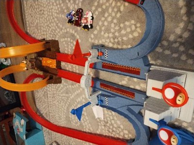 Hot Wheels Mario Kart Bowser's Castle Trackset : Target