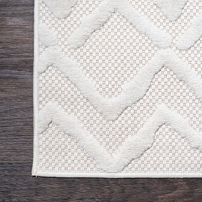 Ivory Geometric Diamond Synthetic 5' Square Indoor/Outdoor Rug