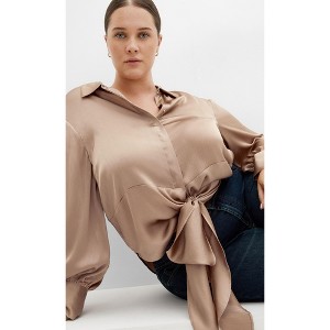 Women's Plus Size Ellie Shirt - taupe | CITY CHIC - 1 of 4