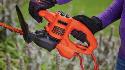 18 In. Electric Hedge Trimmer | BLACK+DECKER