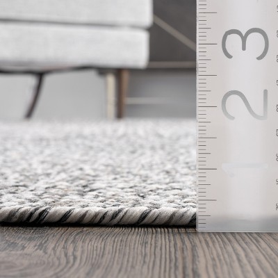 Salt and Pepper Braided Synthetic Indoor/Outdoor Rug