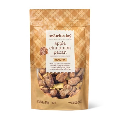 Fall Harvest Apple Cinnamon Pecan Flavored with Other Natural Flavors Trail Mix - 6oz - Favorite Day™