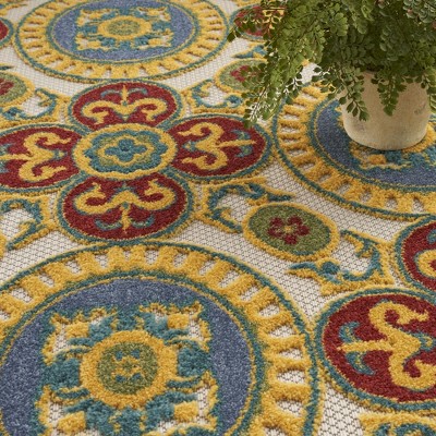 Aloha Medallion Red Synthetic 5'3" x 7'5" Easy-Care Rug