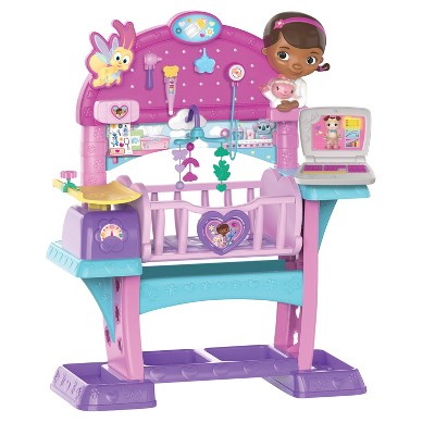 Doc McStuffins All-In-One Nursery 