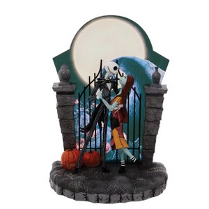 Enesco Disney Showcase: The Nightmare Before Christmas - Jack & Sally Figure - 1 of 4