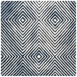 Ebony EBN150 Hand Tufted Indoor Rugs - Safavieh - 1 of 4