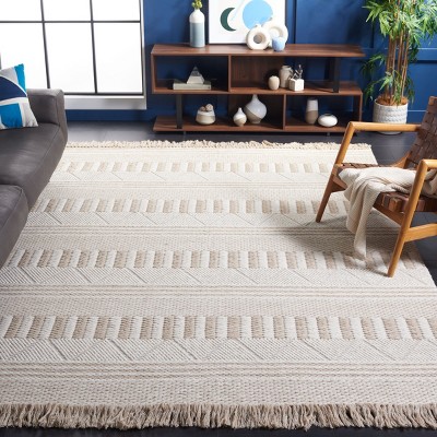 Ivory and Taupe Southwestern Wool Area Rug, 8' x 10'