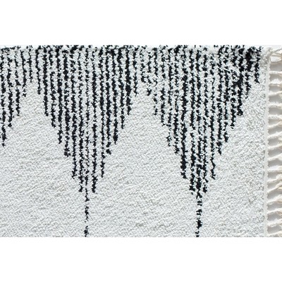 Heath White and Black Diamond Shag Synthetic Area Rug, 8' x 10'