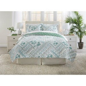 BrylaneHome BH Studio Reversible Quilt - King, Floral Patchwork - 1 of 4