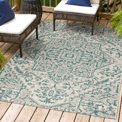 Estrella Teal and Gray Synthetic Medallion 8' x 10' Area Rug