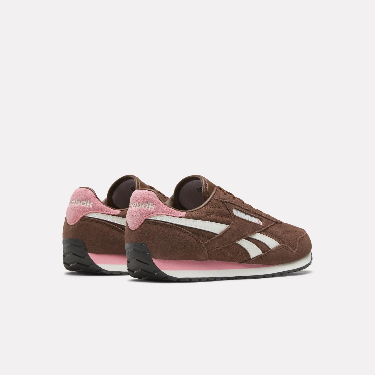 Женские кроссовки Reebok Classic AZ Shoes Size 7.5 Formal Brown/Chalk/Expressive Pink, цвет: Коричневый — фото 3