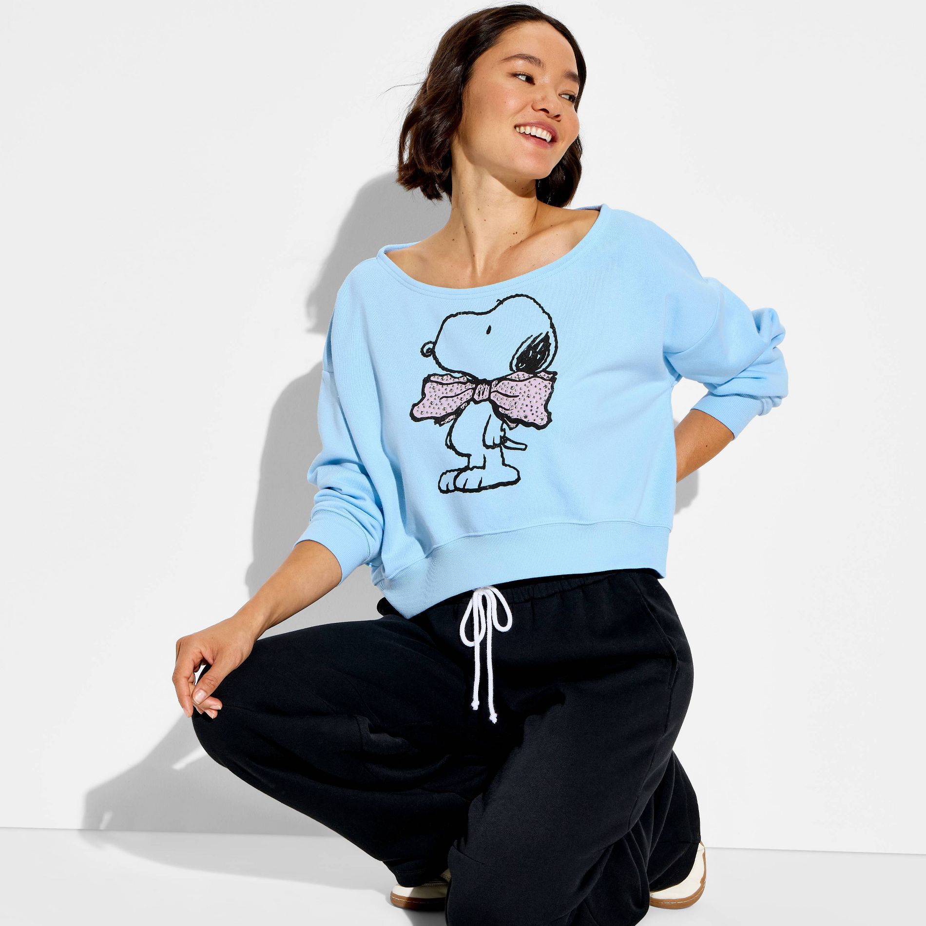 Women's Snoopy Bow Graphic Pullover Sweatshirt - Blue