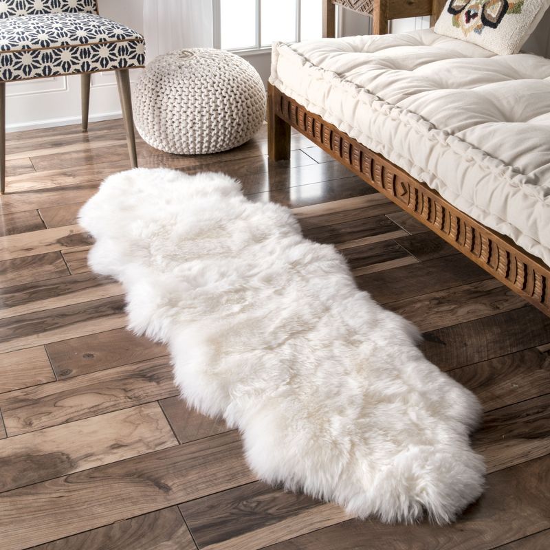 nuLOOM Hand Made Due Sheepskin Area Rug, Shaped 1' 10" x 5' 7", Natural, 3 of 8