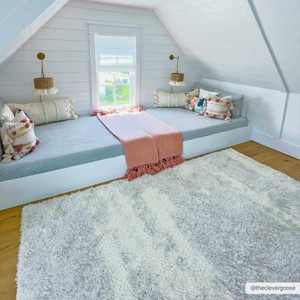 Hauteloom Aysun Gray Plush Area Rug - 1 of 4