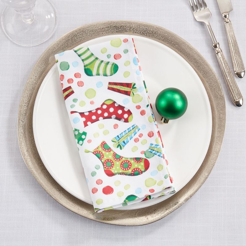 Saro Lifestyle Holiday Table Napkins With Christmas Stockings Design (Set of 4), 4 of 5