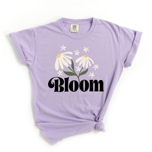Simply Sage Market Women's Bloom Daisy Flower Short Sleeve Garment Dyed Tee - 1 of 2