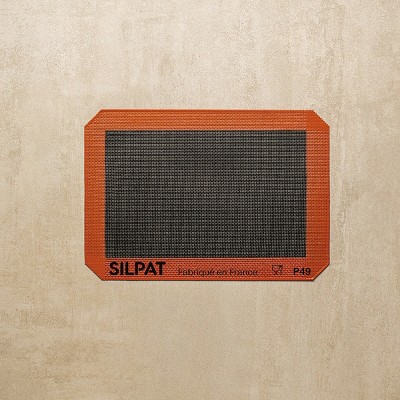 Silpat #1 Non-Stick Baking Mat for Bread, Handcrafted in France 1965, Trusted by Chefs, Certified Food Safe (Quarter Size)