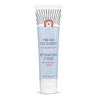 First Aid Beauty Face Cleanser Review - The Skincare Edit