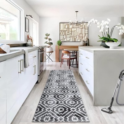 Area Rugs for Living Room Bedroom Non-Slip Machine Washable Rugs Distressed Large Area Rug Stain Resistant & Low Pile Geometric