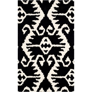 Wyndham WYD323 Hand Tufted Indoor Rugs - Safavieh - 1 of 4