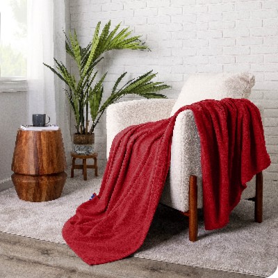 Full/Queen Red Fleece Reversible Blanket