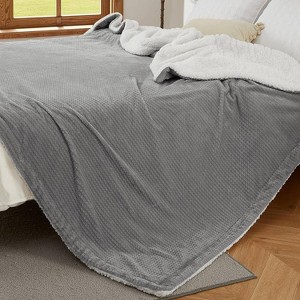 GustoWave Electric Waffle Fast Heating Flannel Blanket, Grey for Best Gift - 1 of 4
