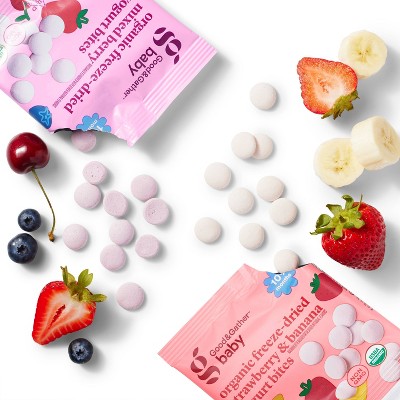 Organic Freeze-Dried Strawberry Banana And Mixed Berry Yogurt Bites  - 2oz/8ct - Good &#38; Gather&#8482;