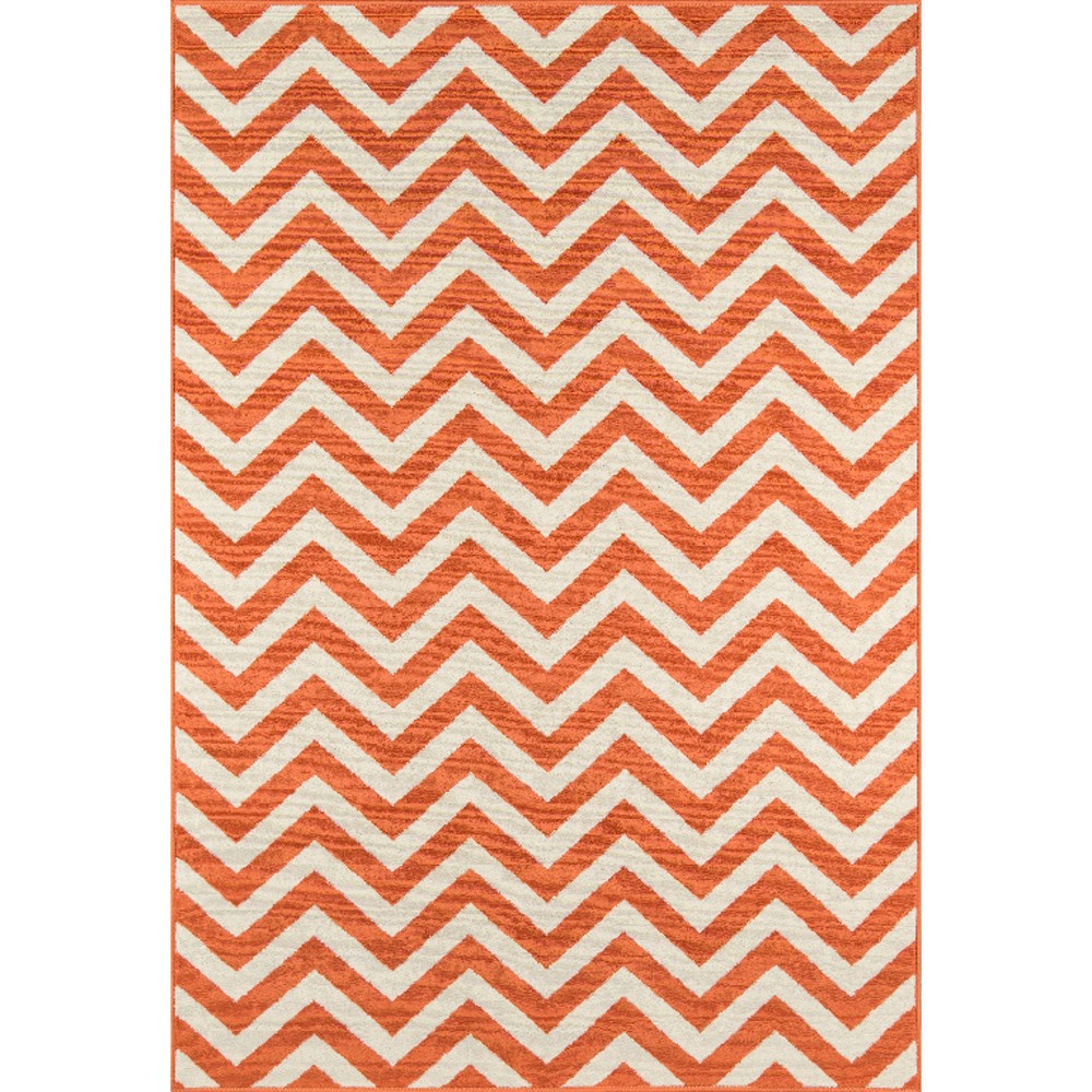 Indoor/Outdoor Chevron Accent Rug - Orange (4'x6')