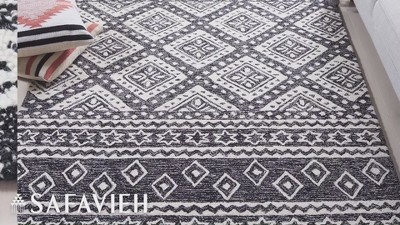 Hand-Tufted Beige/Ivory Woolen Soft Textured Area Rug - 2'6" x 4'