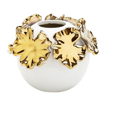 HomeRoots 5" White Floral Bud Porcelain Table Vase With Sculptural Details