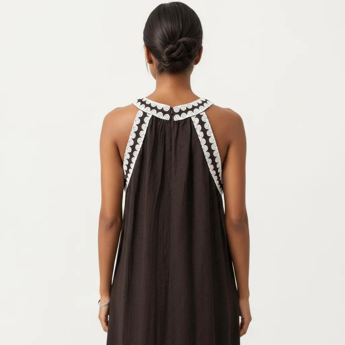 Женские платья Anna-Kaci Women's Sleeveless Halter Neck Maxi Dress with Contrast Trim Detail and Relaxed Flowy A-Line Silhouette Design - X Large, Brown — фото 6