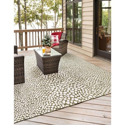 Green and Ivory Rectangular Outdoor Synthetic Area Rug