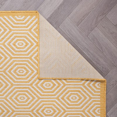 Yellow Geometric Flat Woven Synthetic 5' x 7' Area Rug