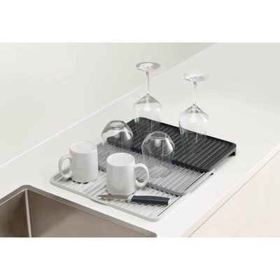 Gray Expandable Draining Mat with Ribbed Design