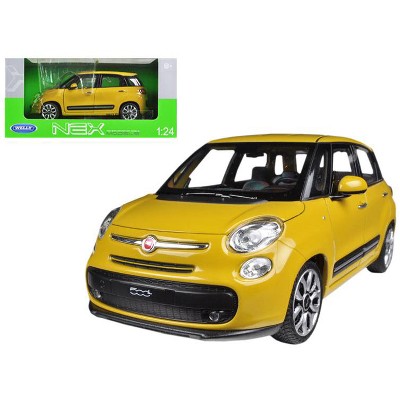 2013 Fiat 500L Yellow 1/24 Diecast Car Model by Welly
