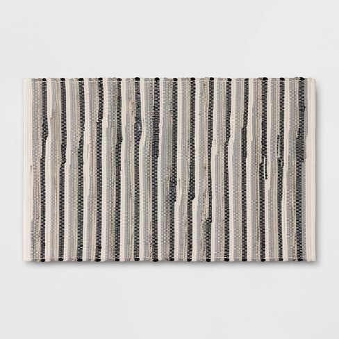 2'x4' Wool Grey Accent Rug main image 0