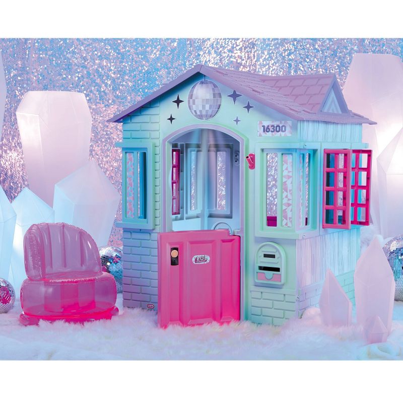 Little Tikes L.O.L. Surprise! Small Winter Disco Cottage Playhouse, 3 of 8