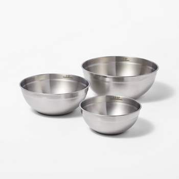 Cuisinart CTG-00-SMBR Stainless Steel Mixing Bowls with Lids, Set of 3, Red
