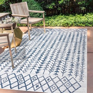 Tokay Bohemian Inspired Geometric Indoor/Outdoor Area Rug - JONATHAN Y - 1 of 4