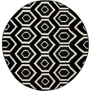 Dhurries DHU556 Hand Woven Flat Weave Indoor Rugs - Safavieh - 1 of 4