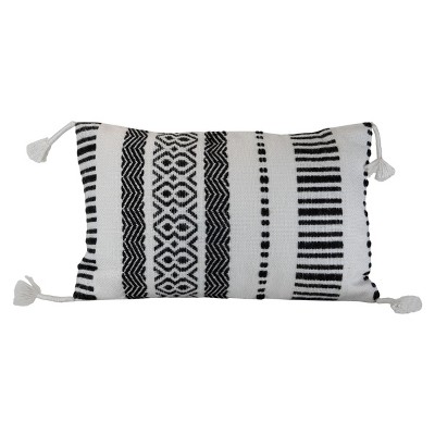 White Diamond Pattern Hand Woven 18x18 Cotton Decorative Throw Pillow With  Hand Tied Tassels - Foreside Home & Garden : Target