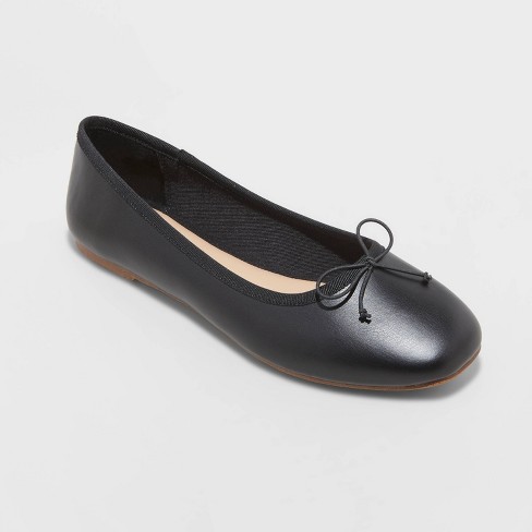 Black and best sale white womens flats