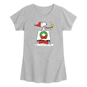 Girls' - Peanuts - House Sleigh Short Sleeve Graphic T-Shirt - 1 of 3